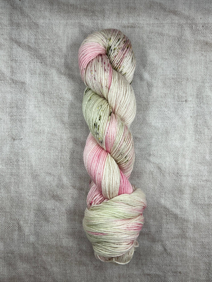 NIAMH 4PLY (SAMPLE SKEIN SALE)