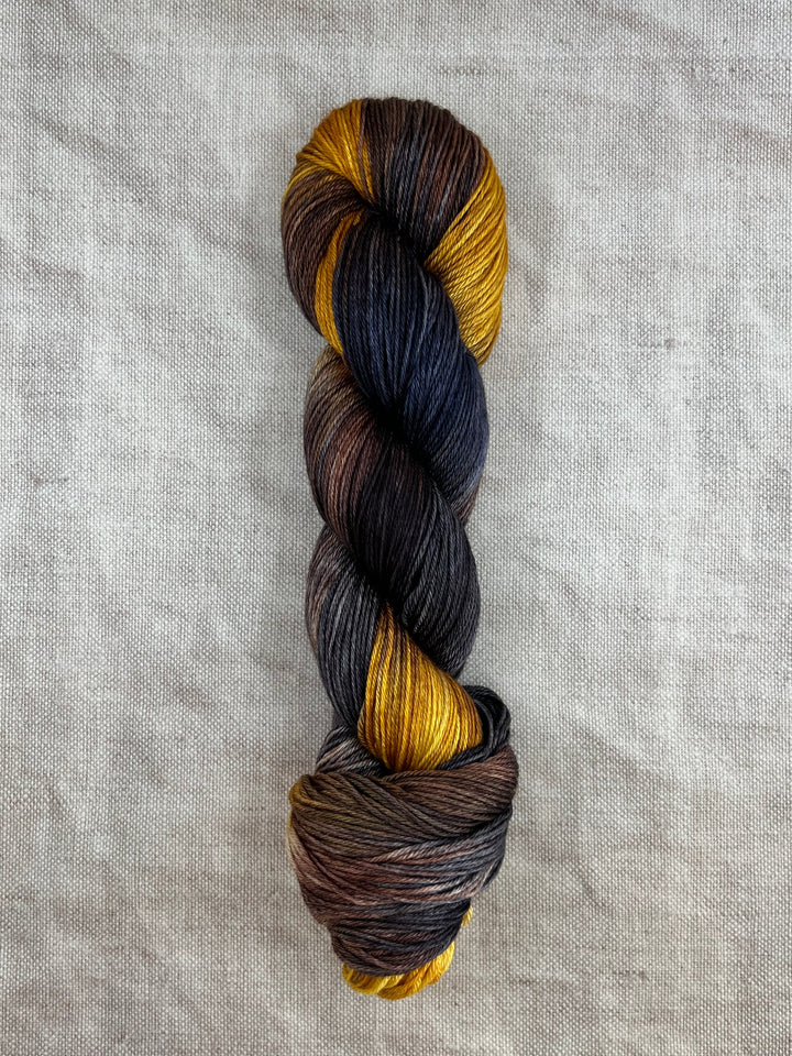 NIAMH 4PLY (SAMPLE SKEIN SALE)