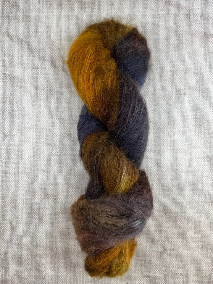 SINANN (SAMPLE SKEIN SALE)