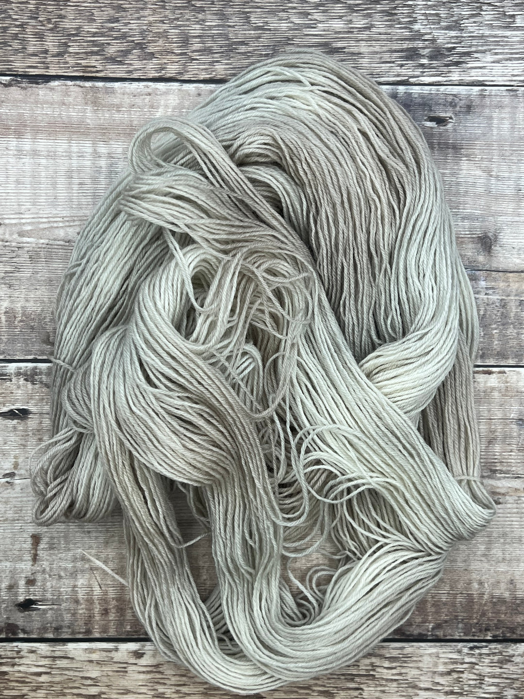 DANU (Highland wool): Silver Birch