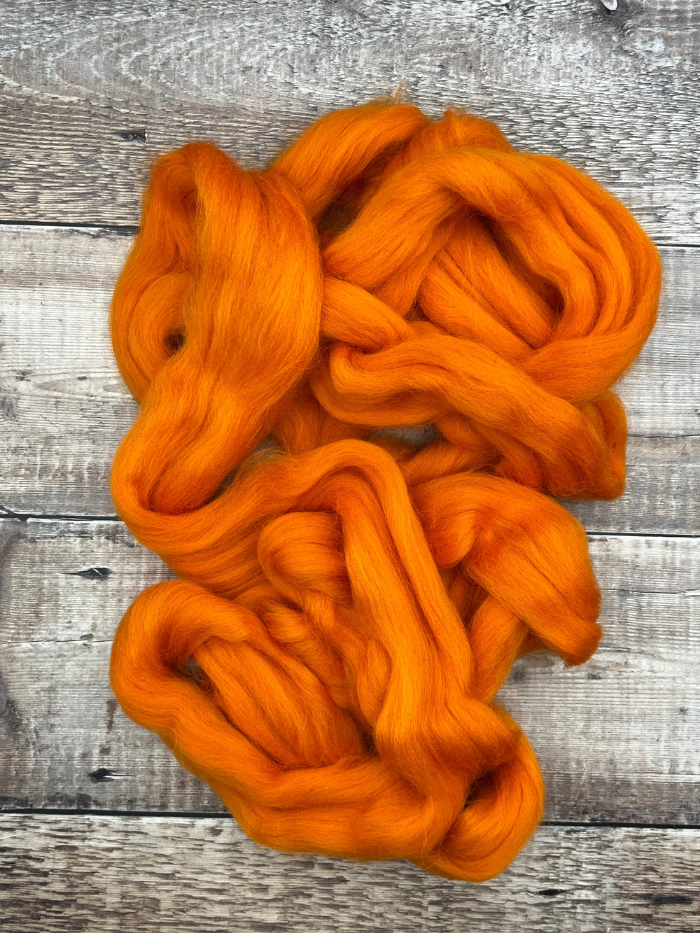 CORRIEDALE TOP: Clementine - FIBRE - Wild Atlantic Yarns