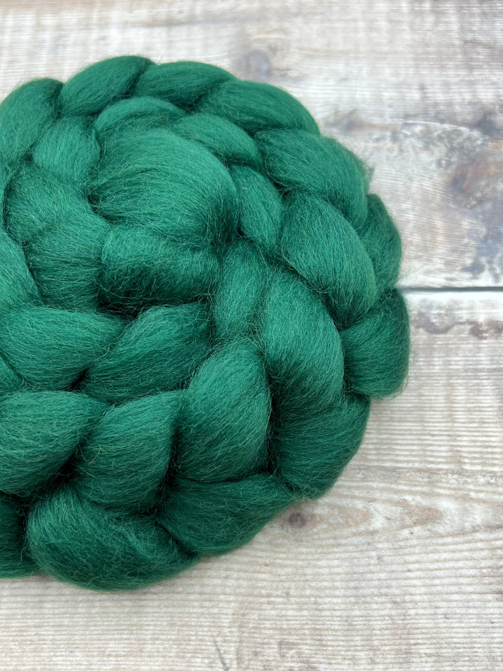 CORRIEDALE TOP: Conifer - FIBRE - Wild Atlantic Yarns