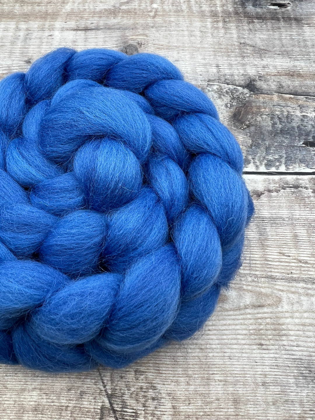 CORRIEDALE TOP: Cornflower - FIBRE - Wild Atlantic Yarns