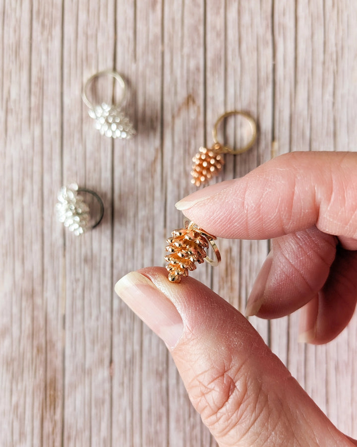 PINE CONES STITCH MARKERS