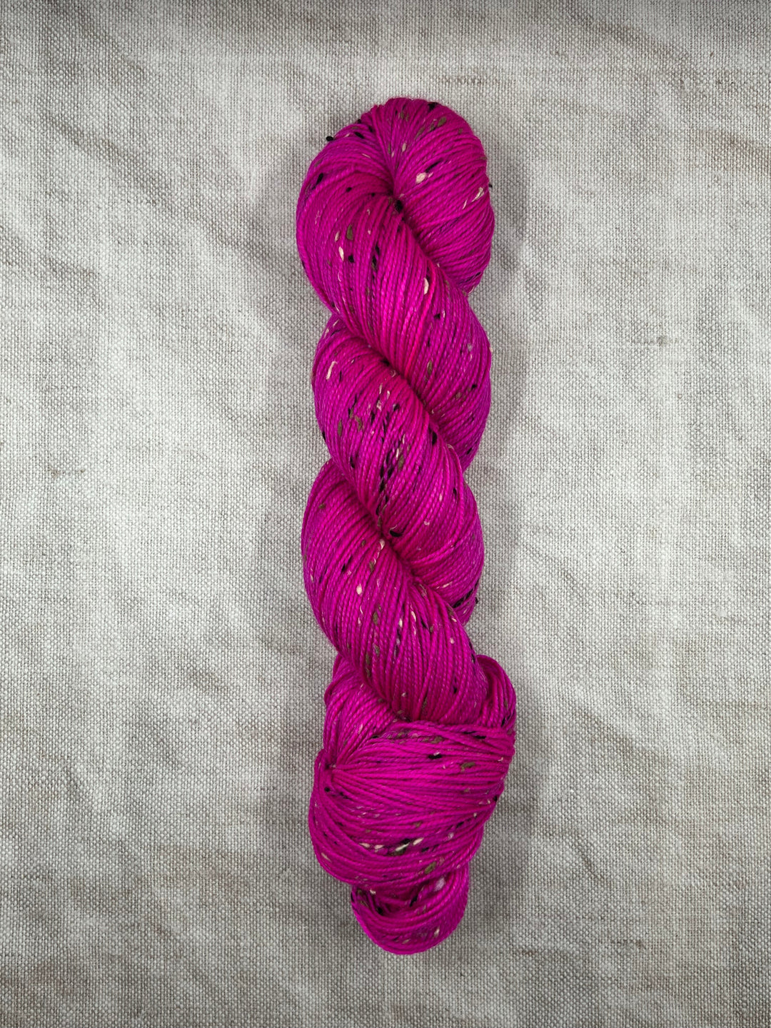 DÚN NA NGALL: Fuchsia Pop - YARN - Wild Atlantic Yarns