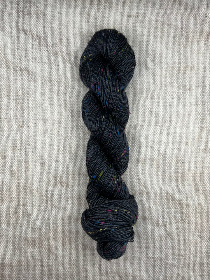 DÚN NA NGALL MULTI: Charcoal - YARN - Wild Atlantic Yarns