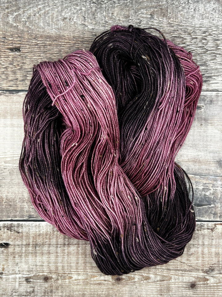 DÚN NA NGALL: Sugarplum Dreams - YARN - Wild Atlantic Yarns