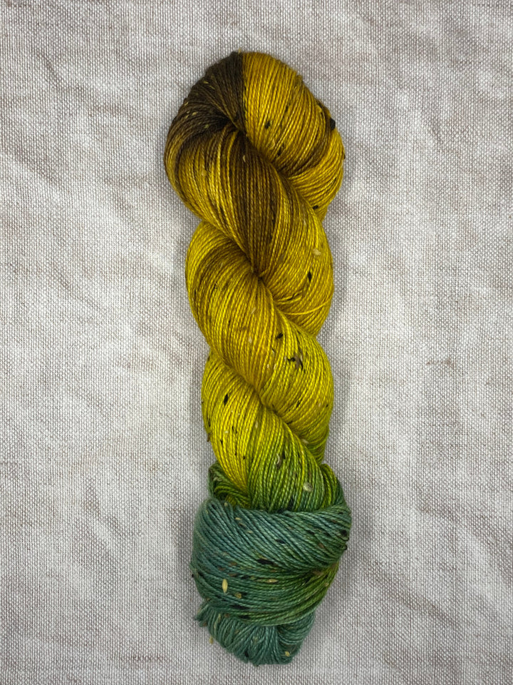 DÚN NA NGALL: Sunflower - YARN - Wild Atlantic Yarns