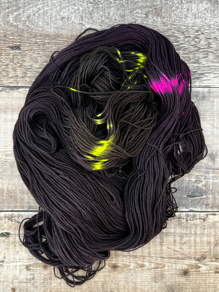 EMER: Firework - YARN - Wild Atlantic Yarns