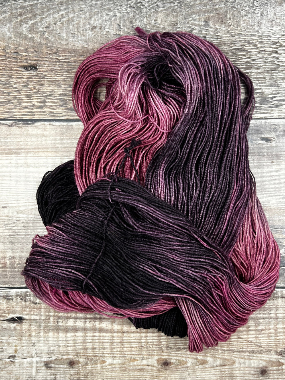 GRÁINNE: Sugarplum Dreams - YARN - Wild Atlantic Yarns