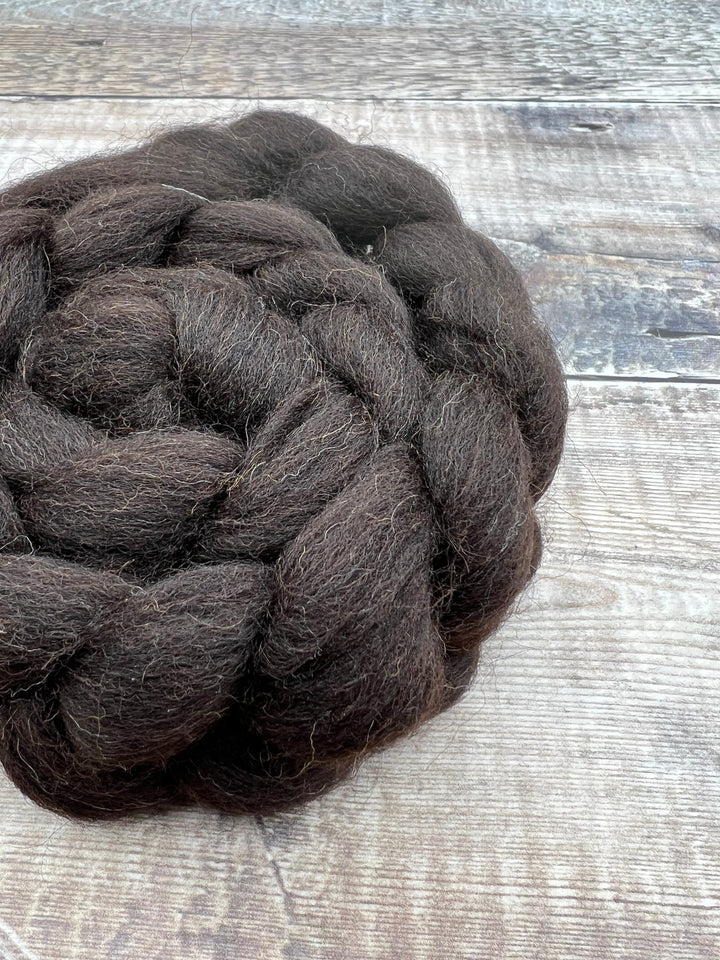 NATURAL JACOB TOP: BLACK - FIBRE - Wild Atlantic Yarns