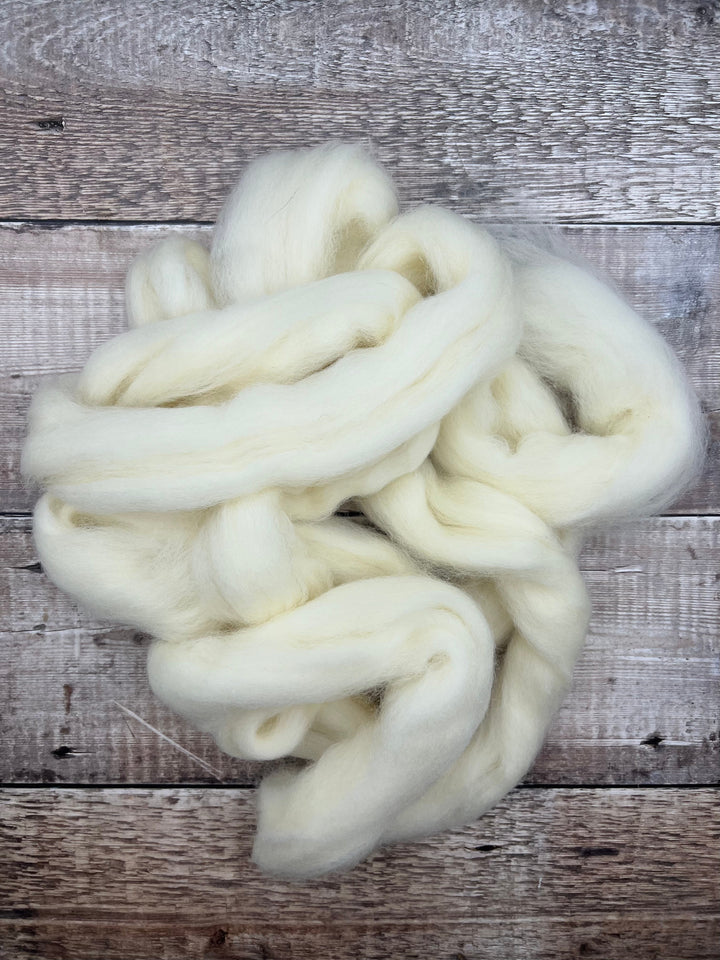 NATURAL JACOB TOP: WHITE - FIBRE - Wild Atlantic Yarns