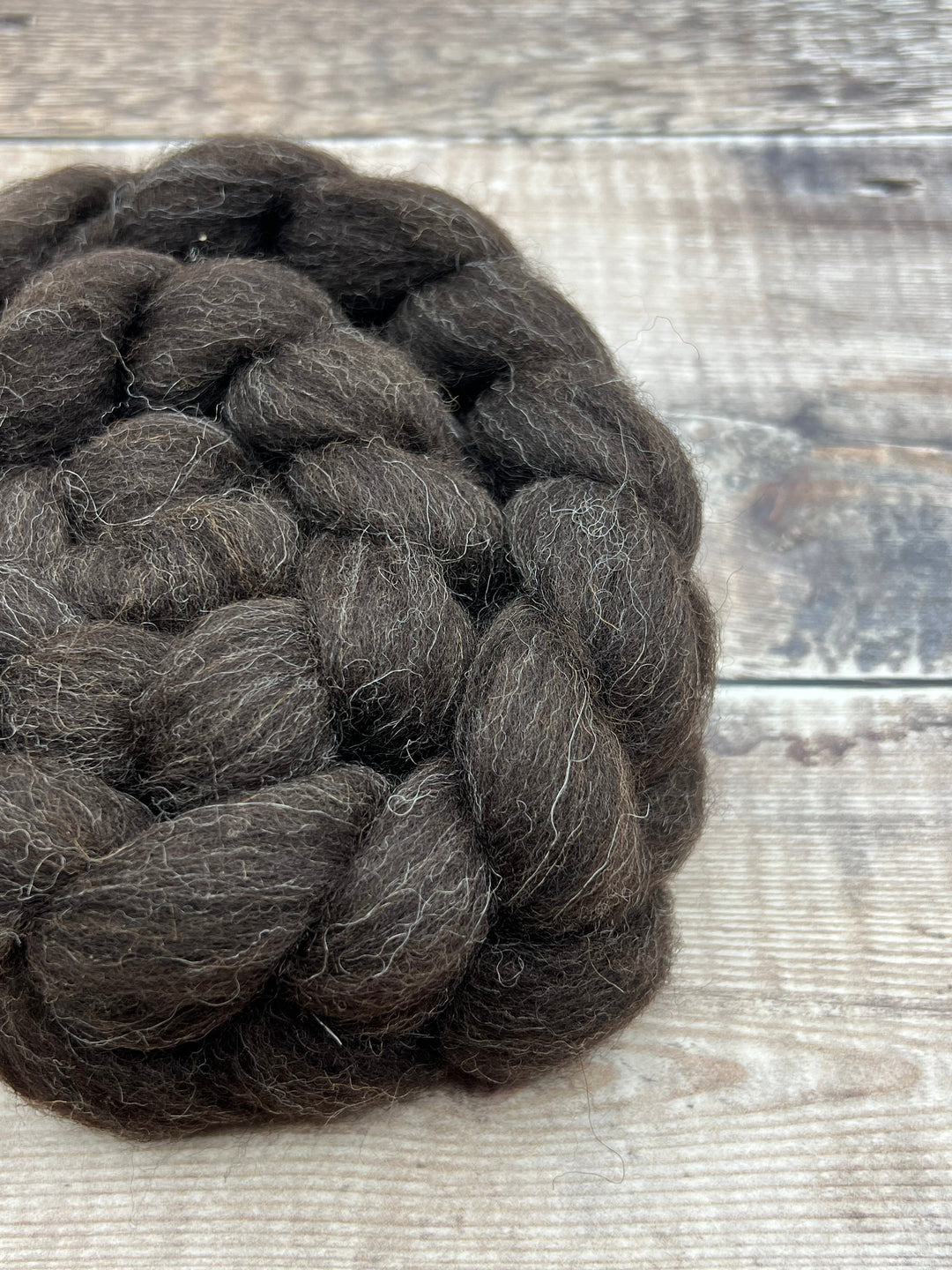 NATURAL SHETLAND TOP: brown/black - FIBRE - Wild Atlantic Yarns