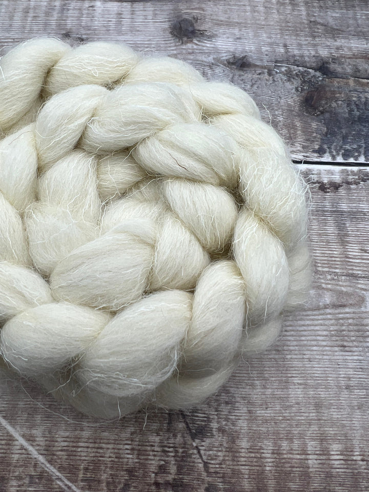 NATURAL WELSH TOP: WHITE - FIBRE - Wild Atlantic Yarns