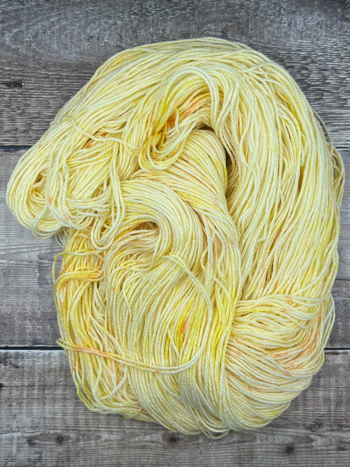 NIAMH: Daffodil - YARN - Wild Atlantic Yarns