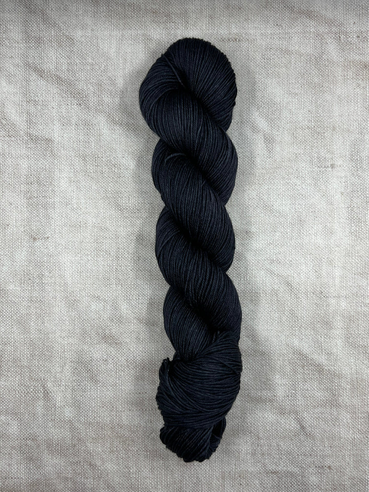 OONAGH: Charcoal - YARN - Wild Atlantic Yarns