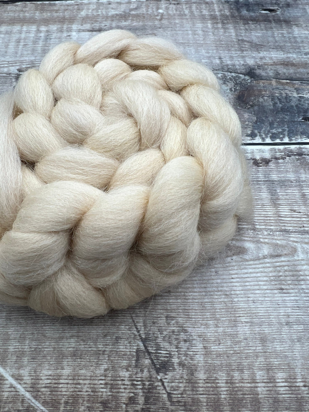 SHETLAND TOP: Bone - FIBRE - Wild Atlantic Yarns