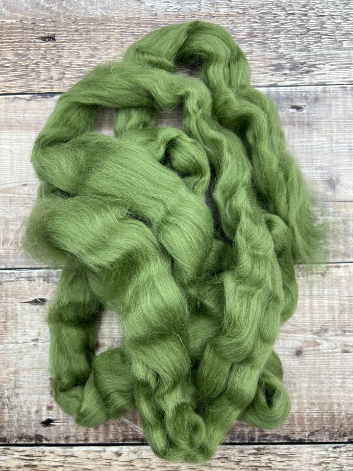 SHETLAND TOP: Olive - FIBRE - Wild Atlantic Yarns