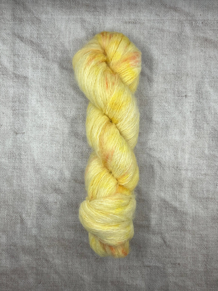 SINANN: Daffodil - YARN - Wild Atlantic Yarns