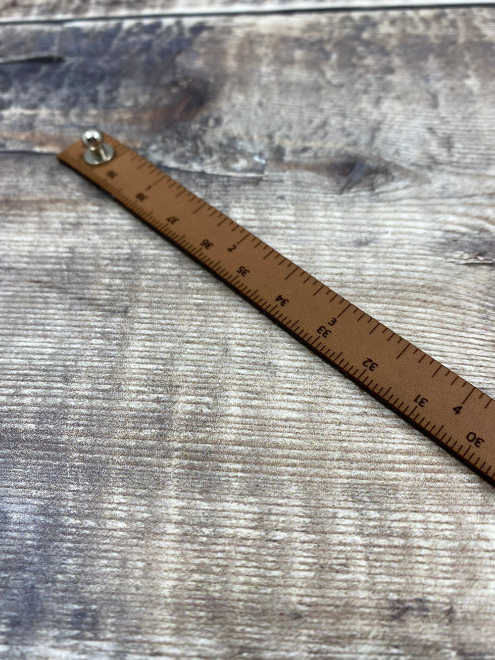 WRIST RULER (MEDIUM BROWN) - ACCESSORIES - Wild Atlantic Yarns